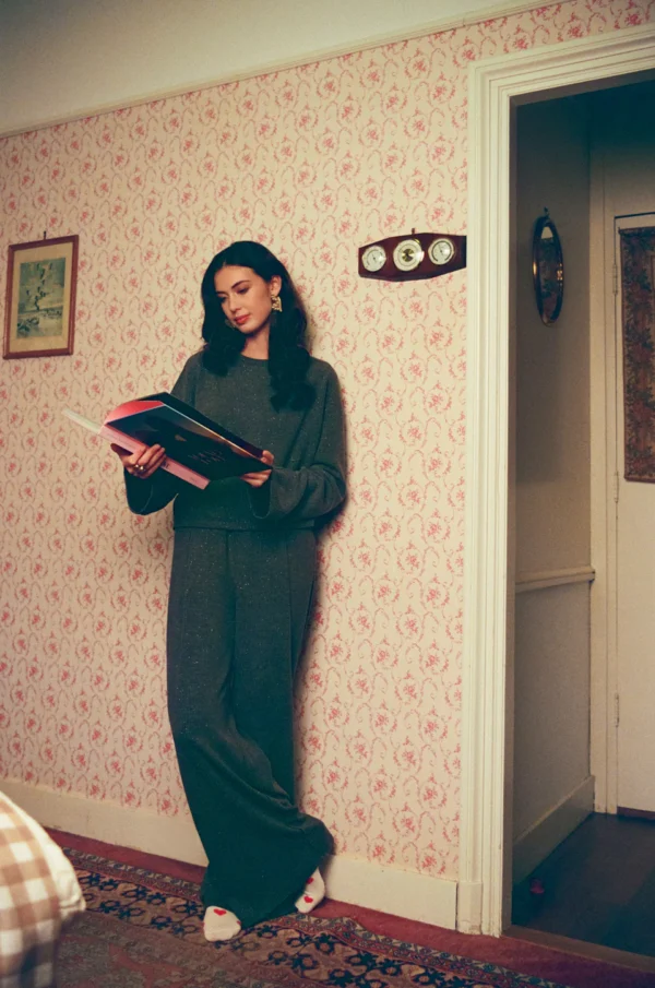 RAYNELLE SWEATER